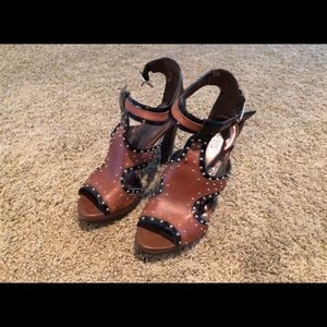 Carlos Santana shoes